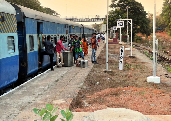 13-й вагон / Путешествие по Индии на поезде, это такая экзотика!