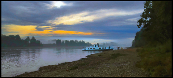 Утро туманное / Река катер
