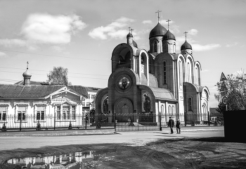 Из серии&quot;Фото из провинции&quot; 3 / Церковь на окраине города