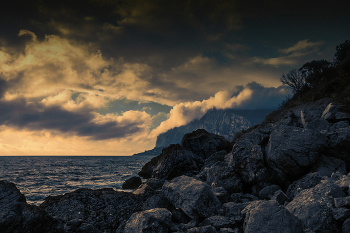 Вечер в "Батилимане" / Крым,Ласпи
