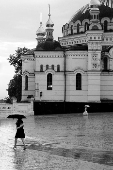 Дождь в Лавре / Киев. 2010.