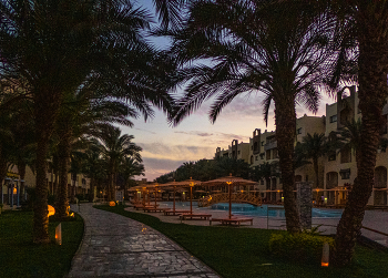 Смеркалось. / Хургада