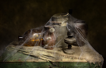 На старом сундуке... / На старом сундуке...