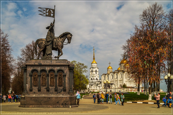 Майская прогулка по Владимиру # 09 / 08 мая 2022 года, город Владимир, Памятник князю Владимиру и святителю Федору