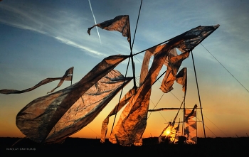 ловушка для ветра / music: Macroblank
https://www.youtube.com/watch?v=22VFPZVN3tQ&amp;ab_channel=Macroblank