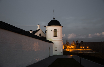 В Тобольске. / Фрагмент Тобольского Кремля.