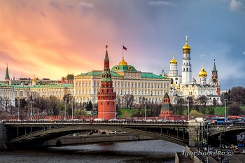 Закат у Кремля / Закат у Кремля / Sunset at the Kremlin
