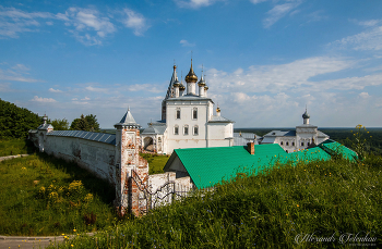Гороховец. Вид на Свято-Троицкий Никольский мужской монастырь. / ***