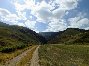 Малиновое ущелье / Бирбулак (Малиновое ущелье)
