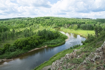 крутые берега / река