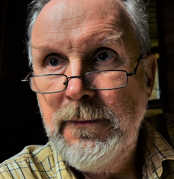 "Кто-то скажет, что возраст - это морщины и седина в волосах. Бред..." / ".....Это все внешнее. Возраст - в голове и сердце.
Возраст - это когда встаешь утром и говоришь:
спасибо, Господи, что ты позволил мне сегодня
открыть глаза, что мои ноги ходят, сердце бьется,
суставы гнутся, а уши различают мою любимую
музыку ..." Аль Пачино
