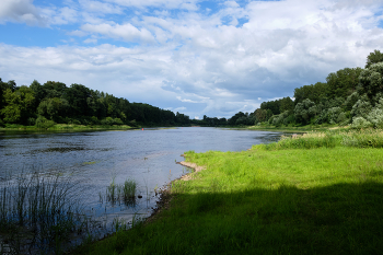 Прогулка у реки 4 / Вид на зап. Двину, Витебск.