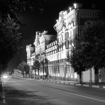 Сюжет из старого города Серпухов / монохромные зарисовки