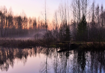 "Персиком нежным закат догорает ..." / Осенний вечер ...