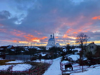 *Закат в старинном городе / Серпухов.