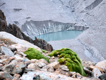 Озеро знаний / Вид с пика Учитель, с подъема на ледниковое озеро Знаний