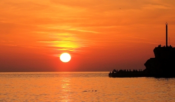 Закат над старой крепостью! / Петровац,Черногория.