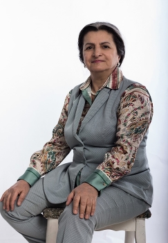 Художница Армине Хачатрян / Армине Хачатрян – художница, писательница, заслуженный деятель науки, автор множества открытий и изобретений.