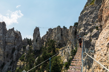 на подвесном мосту / Небесная Тропа на Ай-Петри