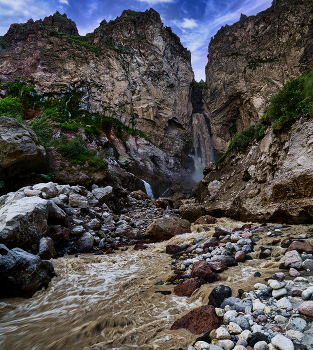 Водопад Сылтран-Су / Кавказ, Приэльбрусье. Джилы-Су