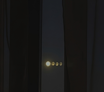 Проекция луны / Отражение луны через стекло