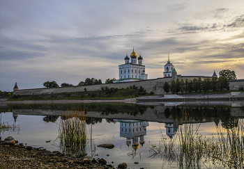 Утренний кром. / Серия Псковщина.