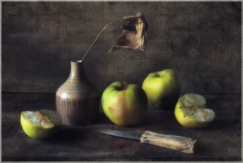 ... Яблоки ..... / предметная композиция