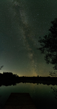 за городом / на лесном пруду