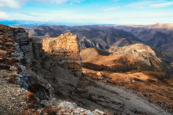 Поздний рассвет на плато Бермамыт. Осень в Карачаево-Черкессии. / Сентябрь на плато Бермамыт.