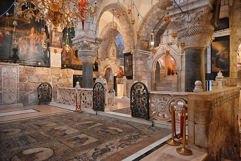 В Храме Гроба Господня / Израиль