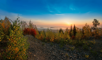 Загорелась зорька красная / Осеннее утро