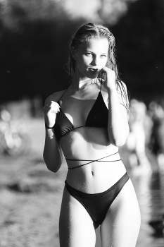 Ты сними меня фотограф / До заката ещё часик, солнечное излучение мягкое с жёлто-оранжевым оттенком
Минск
Немного саморекламы, снято на Таир-11:
https://youtu.be/kX2RB3c37lI