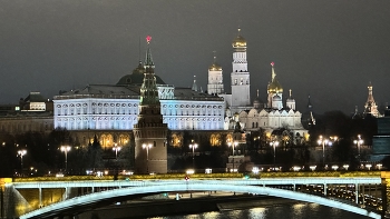Ночной Кремль / Раннее утро