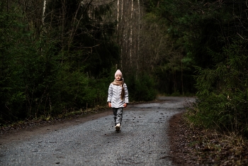 Дачная дорога / модель Полина Шутова