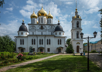 Успенский собор Дмитровского кремля. / Прогулка по Дмитрову.