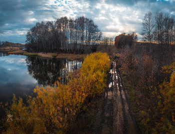 Осенняя дорога / Ивнянский район. Ноябрь, 2022 года.
Из фотопроекта «Земля Белгородская».