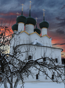 Зеленоглавое творение / Церковь Иоанна Богослова в Ростовском кремле