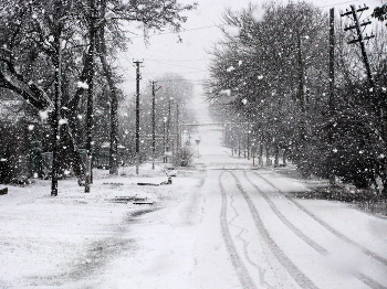 Снегопад... / Улица,зима,снег