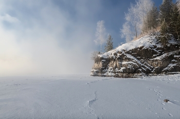Зимний островок / У парящего Енисея