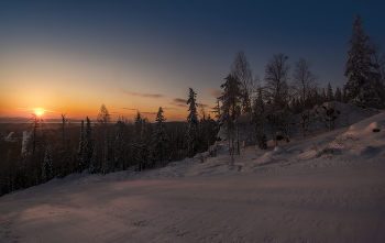 Рассвет в горах / Зимнее утро на Урале