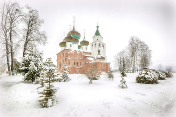 Авраамиев Богоявленский монастырь / зима