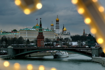 *Вид на кремль.** / Прогулки по Москве.