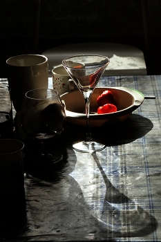 Натюрморт с пустой посудой / б.о.