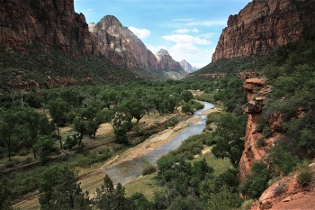 Горная долина... / Национальный парк Zion...