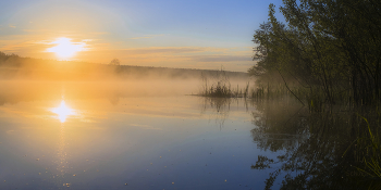 Весеннее утро. / Рассвет на озере Сосновое.