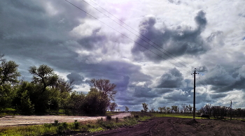 Дорога к полю... / Дорога, деревья,небо,облака