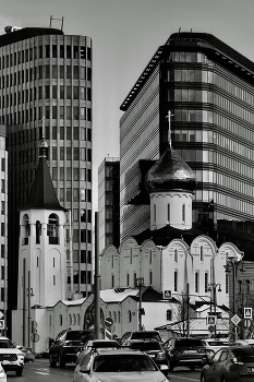 *Московские контрасты.** / Никольский старообрядческий храм.