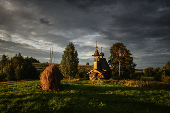 &nbsp; / Приглашаю 5 - 13 августа 2023 в Кенозерье
- В эти выходные приглашаю немного прокатиться по Ярославской области в районе Ростова. На рассвет в Погост крест. Затем Погуляем по Ростову, Варницы, Борисоглебский. Закат планируем в Савинском или где больше понравится) Ночёвка в доме, в Вашутино. Рассвет в районе Петровского. В обед в воскресенье будем в Москве. Выезд из Москвы от м. Вднх в ночь на субботу 20 мая к рассвету. Стоимость 12 тыс. Проживание включено. Питание отдельно. Обращайтесь
- С 3 по 12 июня на Ладогу освободилось одно место. Можете присоединиться к нашей компании. Обращайтесь. Анонс на сайте https://phototourtravel.ru/LadogaLake-June2023
- На этот год набор группы на Озеро Джека Лондона продолжается. Места есть
- Параллельно набираю группу и на 24-й год. Желающих много. Решайтесь
Анонсы смотрите на сайте https://phototourtravel.ru/anons