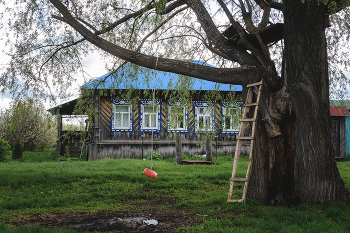 Детская площадка... / Сельский пейзаж...