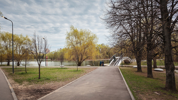 В весеннем парке... / Москва. Парк &quot;Дружба&quot;